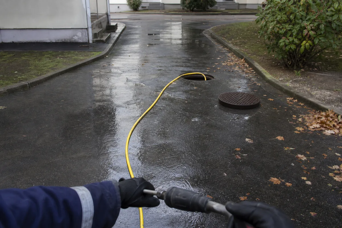 Plombier à Alfortville : débouchage, fuites et urgences